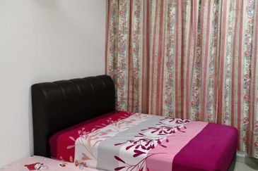 Dedaun Hijau (Greenfield Regency)