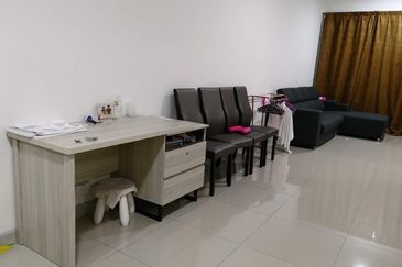 Dedaun Hijau (Greenfield Regency)