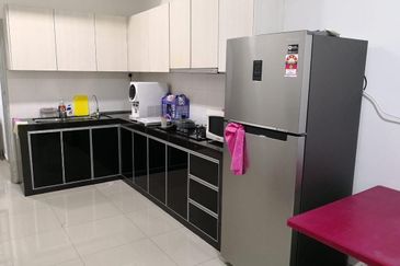 Dedaun Hijau (Greenfield Regency)