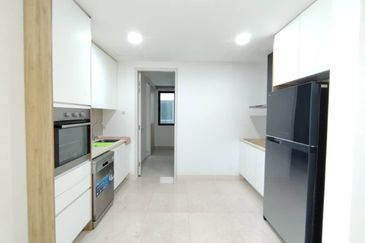 Imperia @ Puteri Harbour