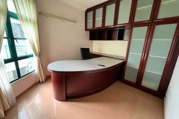 The Straits View, Bandar Baru Permas Jaya