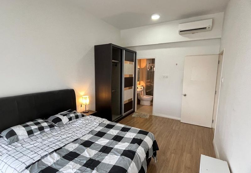 The WaterEdge Residences