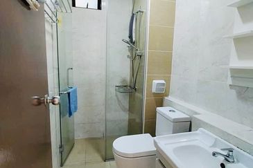 D'Summit Residences @ Kempas Utama