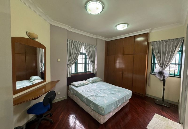 The Straits View, Bandar Baru Permas Jaya