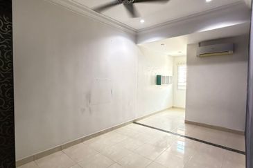 Austin Residence @Taman Mount Austin