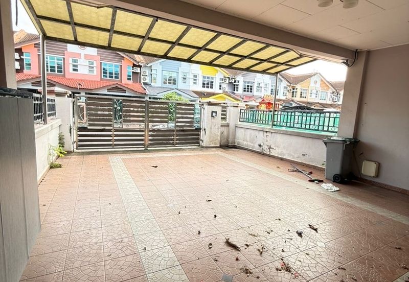 Austin Residence @Taman Mount Austin