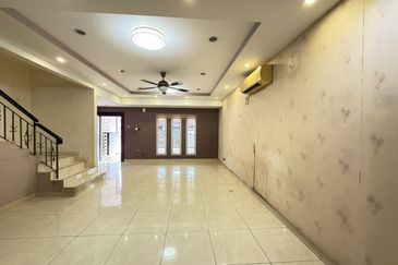 Austin Residence @Taman Mount Austin