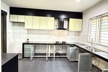 Austin Residence @Taman Mount Austin