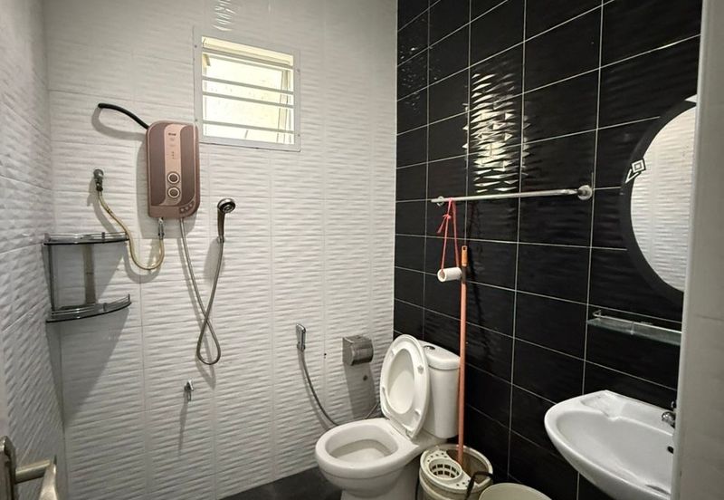 Austin Residence @Taman Mount Austin