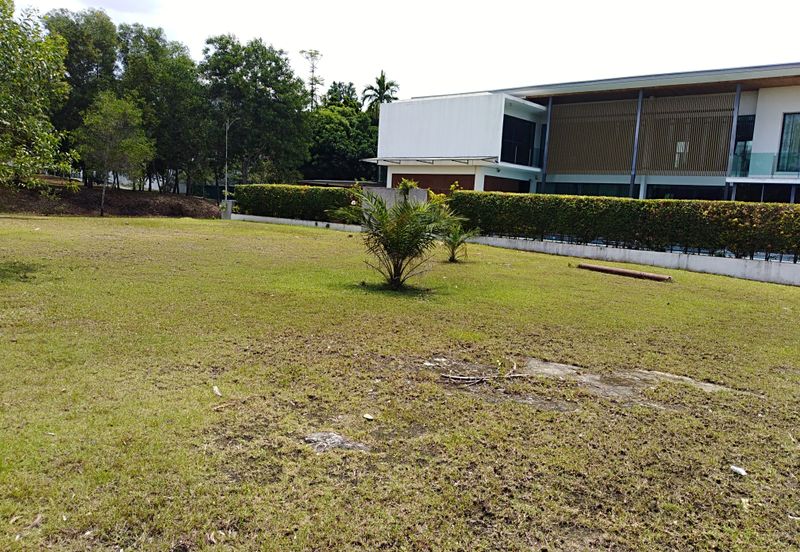 Perdana Lakeview East