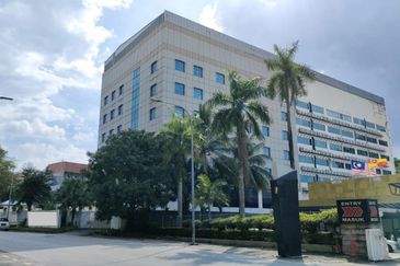 Commercial Building @ PJ Prime Area