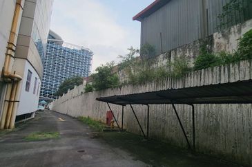 Commercial Building @ PJ Prime Area