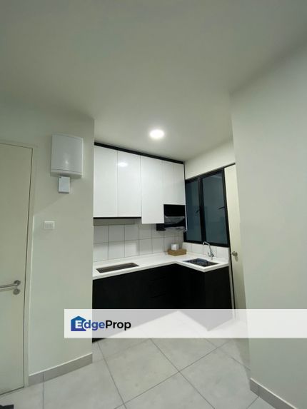 Walking distance to MRT Connaught  Ground floor with Supermarket, restaurants, cafe, clinic, Kuala Lumpur, Cheras