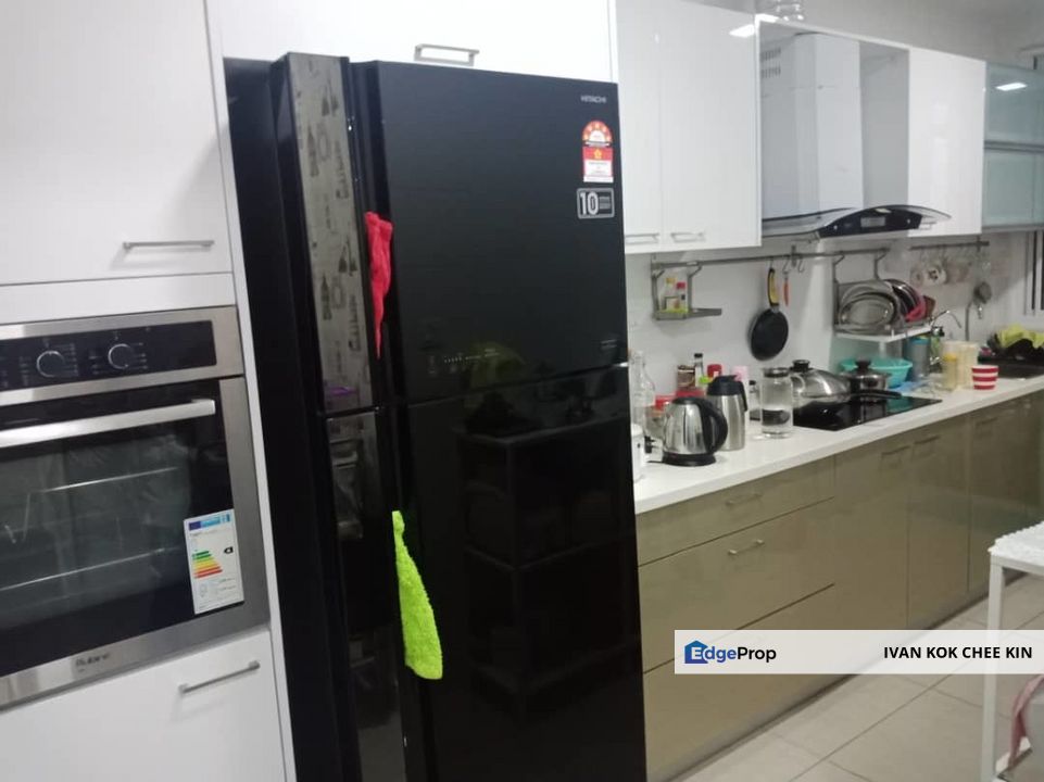 Renovated & Full Loan, Selangor, Saujana 