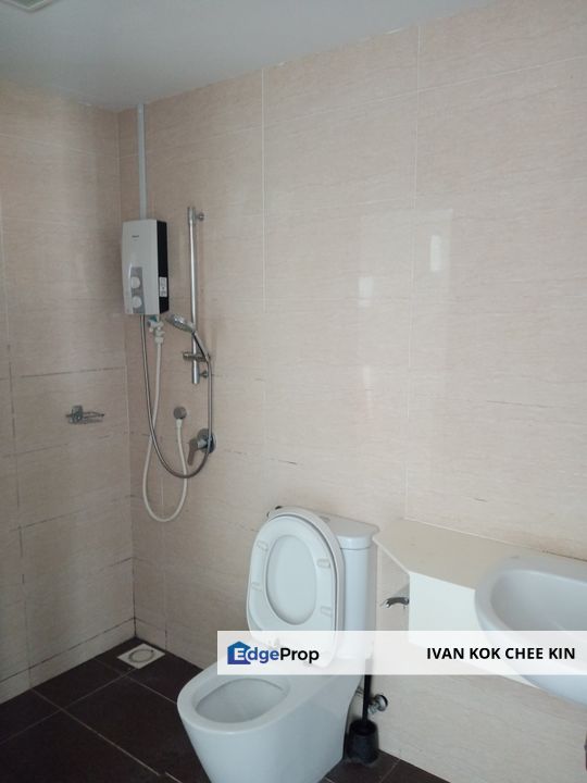 Pool View, 2 Carpark Lot, Selangor, Saujana 