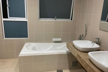 Amaya Saujana, Saujana Subang