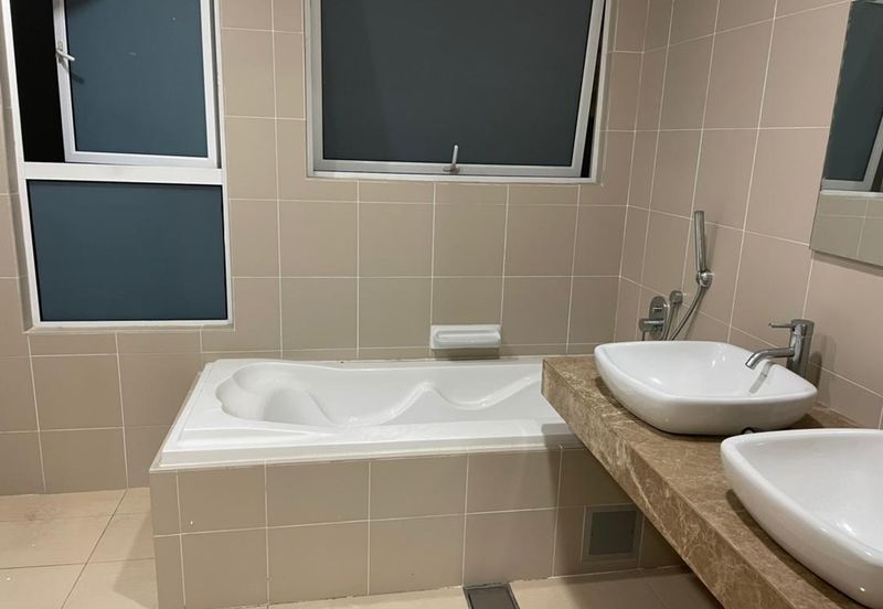 Amaya Saujana, Saujana Subang