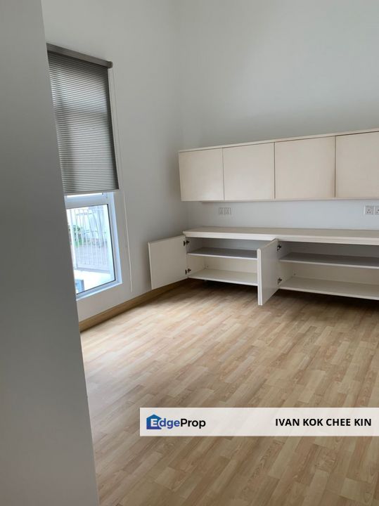 Facing City & Golf View, Selangor, Saujana 