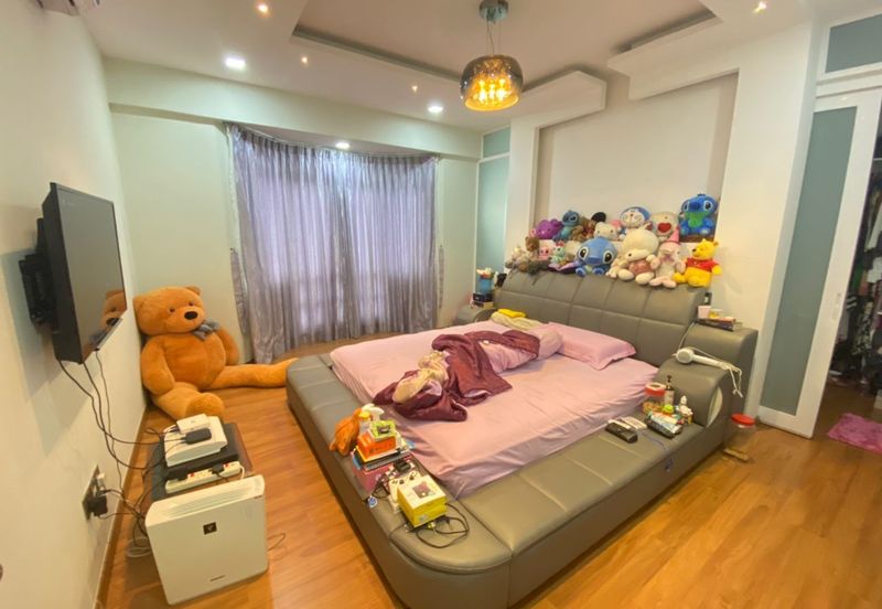 Bungaraya Kondominium, Saujana Subang