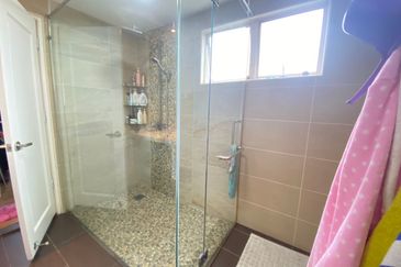 Bungaraya Kondominium, Saujana Subang