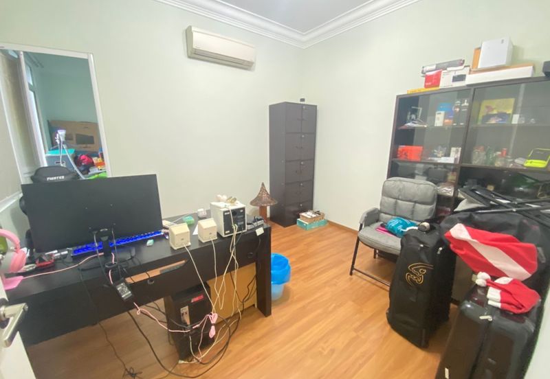 Bungaraya Kondominium, Saujana Subang