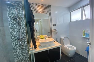 Bungaraya Kondominium, Saujana Subang