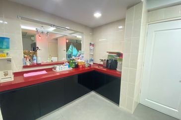 Bungaraya Kondominium, Saujana Subang