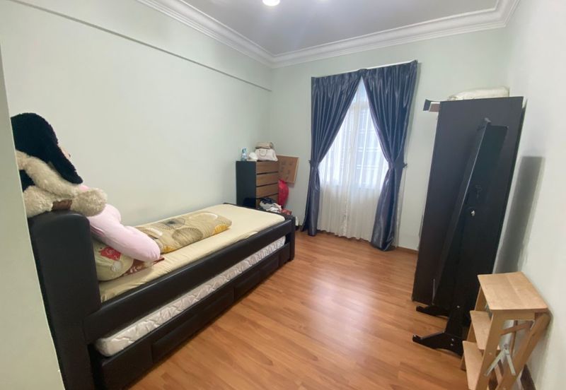 Bungaraya Kondominium, Saujana Subang