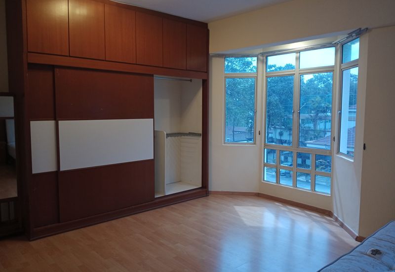 Bungaraya Kondominium, Saujana Subang