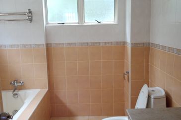 Bungaraya Kondominium, Saujana Subang