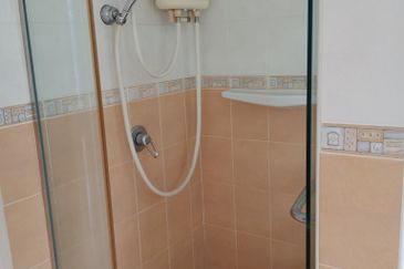 Bungaraya Kondominium, Saujana Subang