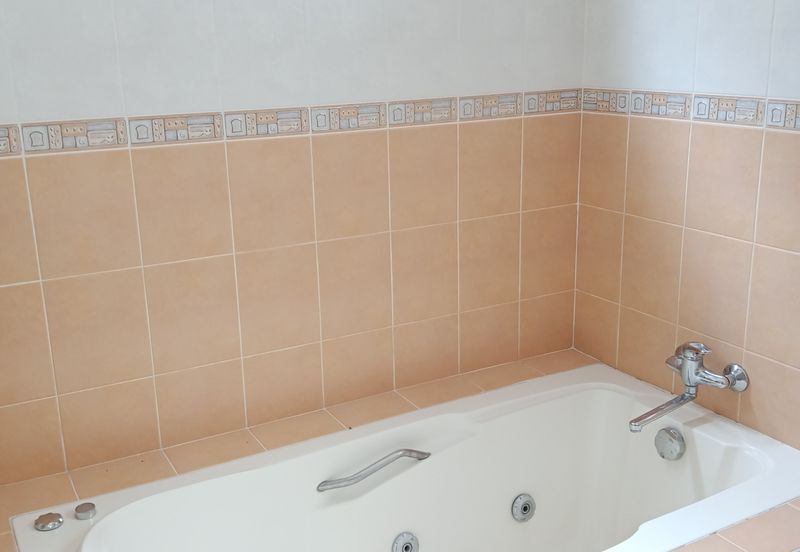 Bungaraya Kondominium, Saujana Subang