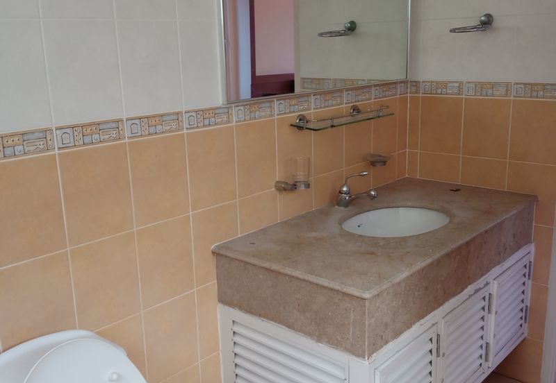 Bungaraya Kondominium, Saujana Subang