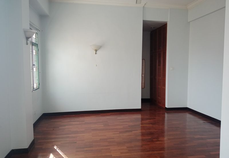 Bungaraya Kondominium, Saujana Subang