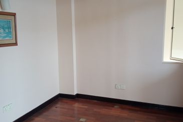 Bungaraya Kondominium, Saujana Subang