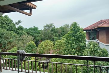 Ara Hill Condominium