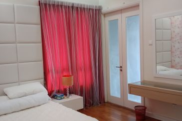 Ara Hill Condominium