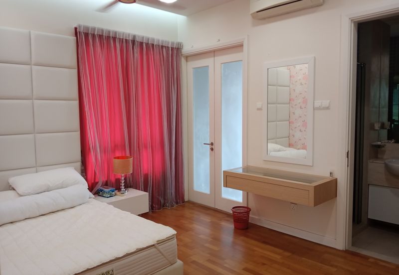 Ara Hill Condominium