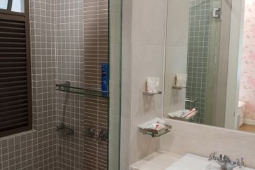 Ara Hill Condominium