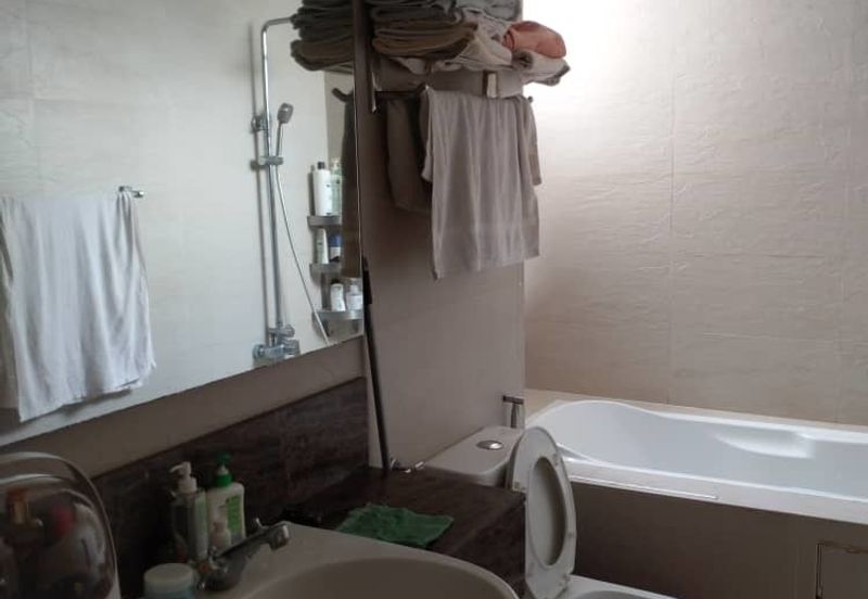 Ara Hill Condominium