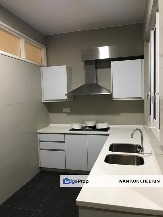Renovated & Well Maintained Unit, Selangor, Bandar Utama