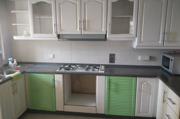 Bungaraya Kondominium, Saujana Subang