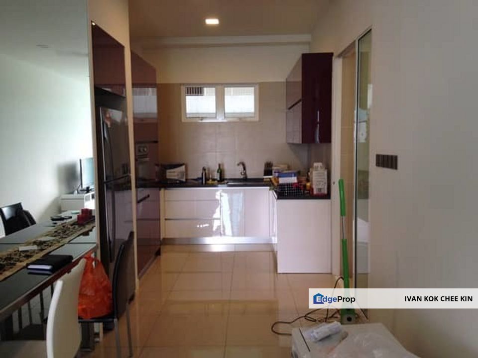 Facing Pool View Unit, Selangor, Saujana 