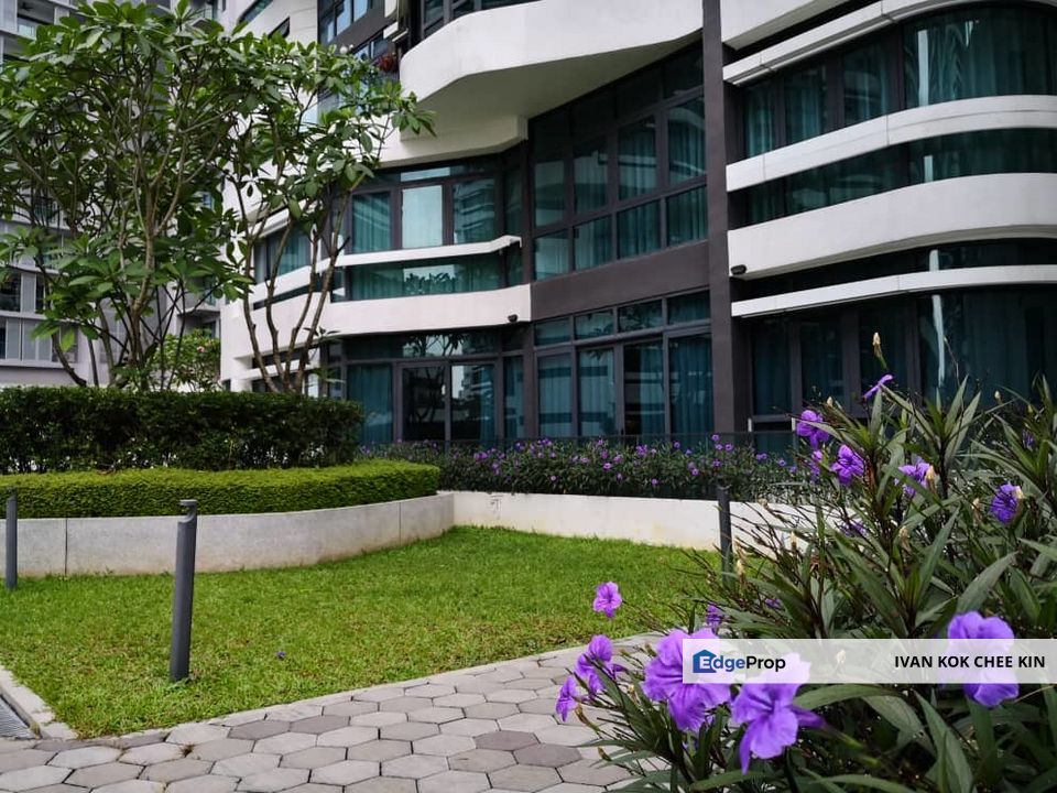 Fully Renovated With Ground Floor Unit, Selangor, Ara Damansara