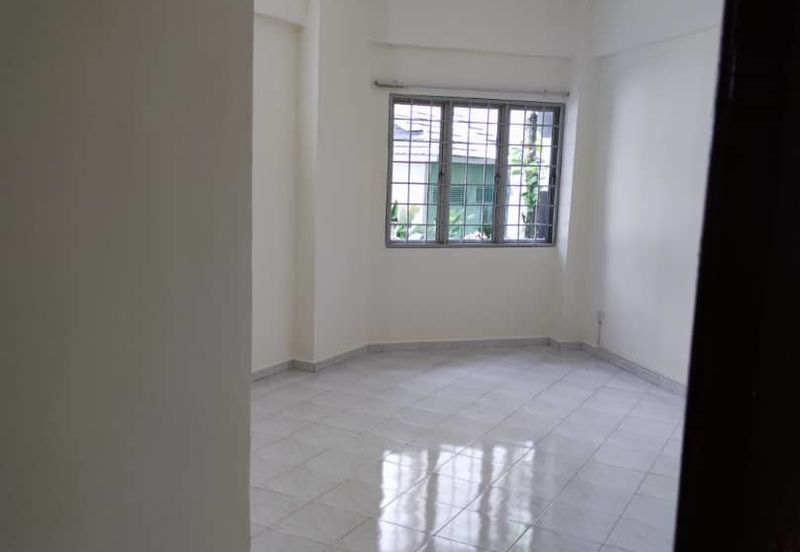 Tiara Kelana Condominium