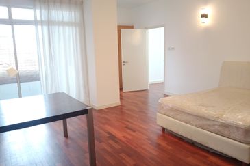 Bungaraya Kondominium, Saujana Subang