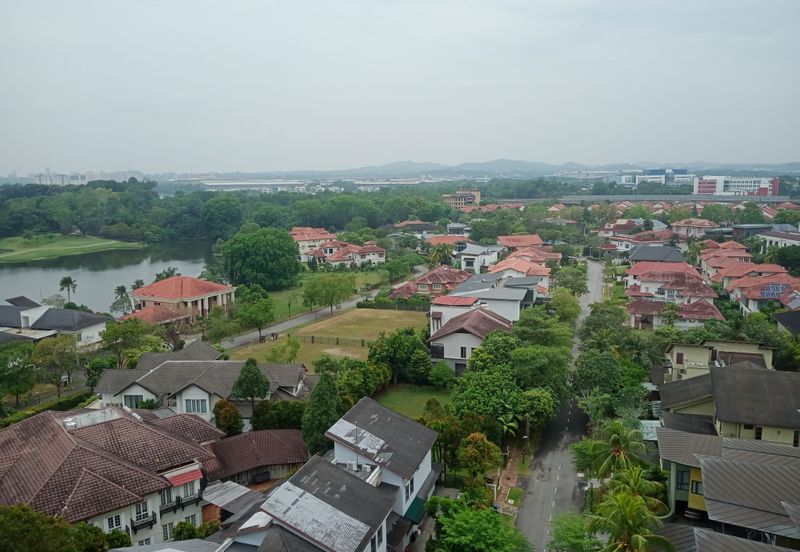 Bungaraya Kondominium, Saujana Subang