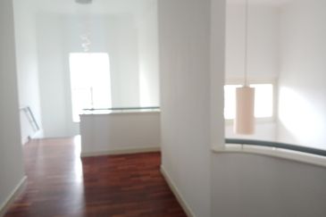 Bungaraya Kondominium, Saujana Subang