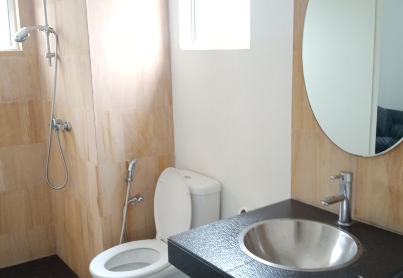 Bungaraya Kondominium, Saujana Subang