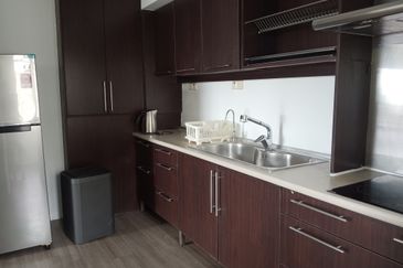 Bungaraya Kondominium, Saujana Subang